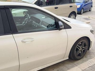 Usata Mercedes B200 Premium 150 CV (110 kW) 2019 Bianco Utilitaria