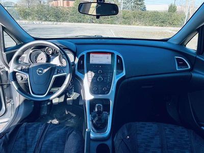 Usata Opel Astra Cosmo 110 CV (80 kW) 2015 Grigio Station wagon