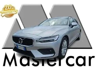 Usata Volvo V60 Business Edition 190 CV (139 kW) 2020 Argento Station wagon
