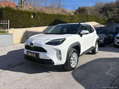 Usata Toyota Yaris Cross Active 92 CV (67 kW) 2025 Bianco SUV