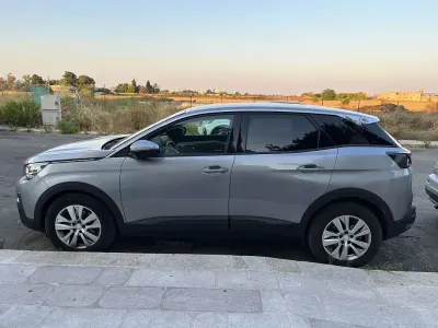 Usata Peugeot 3008 Active 131 CV (96 kW) 2020 Grigio SUV