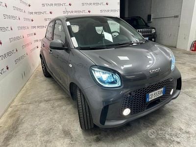 Usata Smart ForFour Electric Drive Passion 41 kW (56 CV) 2021 Grigio Utilitaria