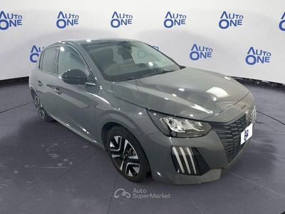 Usata Peugeot 208 Allure 101 CV (74 kW) 2025 Grigio Utilitaria