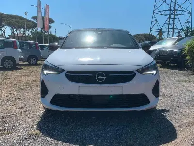 Usata Opel Corsa Design & Tech 75 CV (55 kW) 2022 Bianco Berlina
