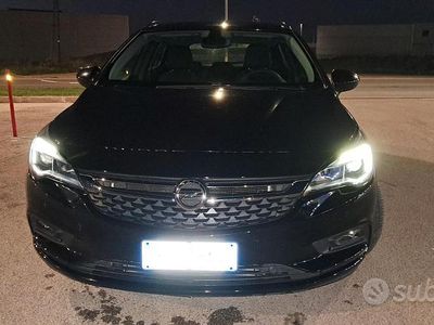 Usata Opel Astra 110 CV (80 kW) 2018 Nero Station wagon