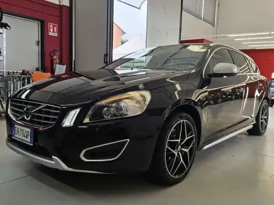 Usata Volvo V60 Summum 205 CV (150 kW) 2011 Station wagon