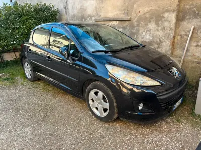 Brugt Peugeot 207 73 HK (53 kW) 2010 Sort Hatchback