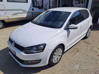 Usata VW Polo Comfortline 75 CV (55 kW) 2012 Bianco Utilitaria