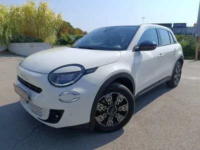 Usata Fiat 600 Pop 136 CV (100 kW) 2025 Bianco SUV