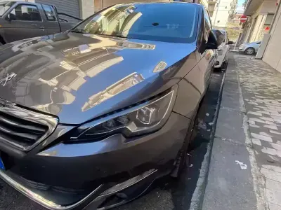 Usata Peugeot 308 116 CV (85 kW) 2017 Grigio Berlina