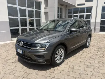 Usata VW Tiguan Business 116 CV (85 kW) 2017 Grigio SUV