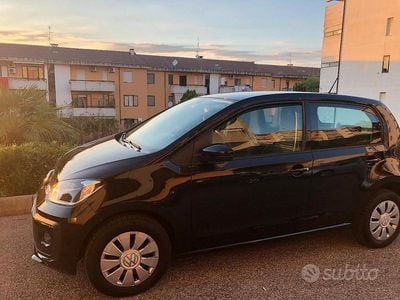 Usata VW up! 68 CV (50 kW) 2018 Nero Utilitaria