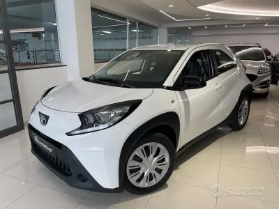 Nuova Toyota Aygo X Active 72 CV (52 kW) 2025 Bianco SUV