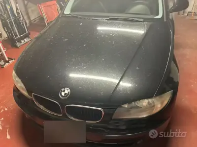 Usata BMW 118 143 CV (105 kW) 2011 Nero Utilitaria
