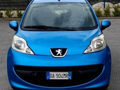 Käytetty Peugeot 107 68 HP (50 kW) 2006 Sininen Viistoperä