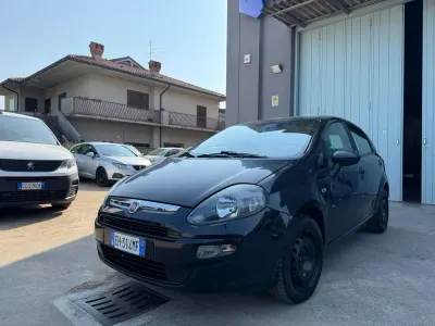 Usata Fiat Punto Evo Dynamic 75 CV (55 kW) 2011 Nero Utilitaria