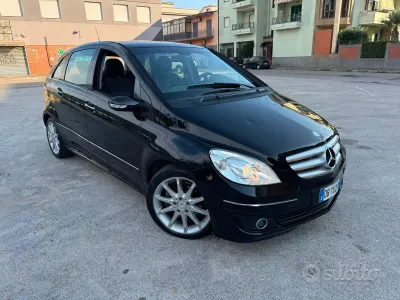 Usata Mercedes B180