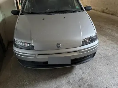 Usata Fiat Punto 60 CV (44 kW) 2002 Grigio Utilitaria