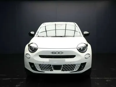 Nuova Fiat 600 La Prima 145 CV (106 kW) 2025 Bianco SUV
