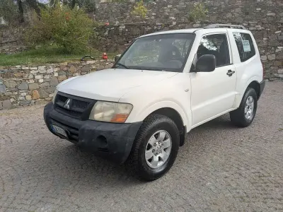 Usata Mitsubishi Pajero 116 CV (85 kW) 2004 Bianco SUV