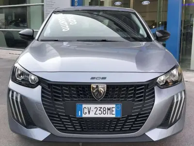Usata Peugeot 208 Active 75 CV (55 kW) 2024 Grigio Utilitaria