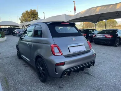 Usata Abarth 595 Turismo 165 CV (121 kW) 2020 Grigio Cabrio