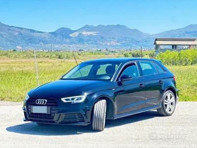 Käytetty Audi A3 Admired 105 HP (77 kW) 2019 Musta Sedan