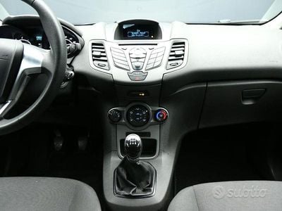 Usata Ford Fiesta Business Edition 60 CV (44 kW) 2017 Grigio Berlina