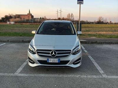 Begagnad Mercedes B200 Executive 136 HK (100 kW) 2018 Minibuss