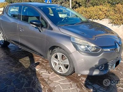 Usata Renault Clio IV 90 CV (66 kW) 2015 Grigio Berlina
