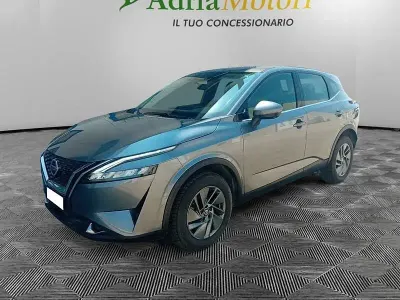 Usata Nissan Qashqai 158 CV (116 kW) 2022 Grigio scuro SUV