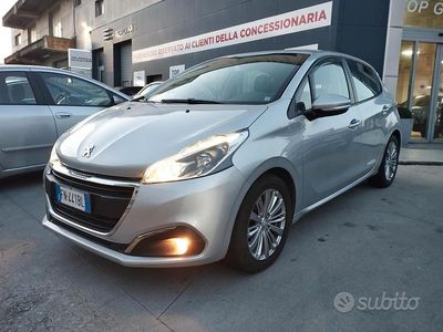 Usata Peugeot 208 Active 82 CV (60 kW) 2018 Grigio Utilitaria