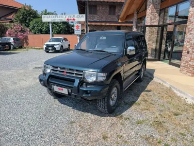 Usata Mitsubishi Pajero 99 CV (72 kW) 1998 Verde SUV