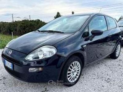 Usata Fiat Punto Lounge 69 CV (50 kW) 2015 Nero Berlina