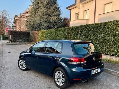 Usata VW Golf VI Highline 140 CV (102 kW) 2010 Blu Utilitaria