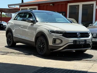 Usata VW T-Roc Sportline 110 CV (80 kW) 2023 Bianco SUV