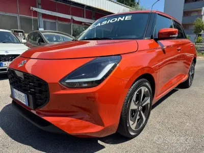Usata Suzuki Swift 83 CV (61 kW) 2025 Arancione Utilitaria