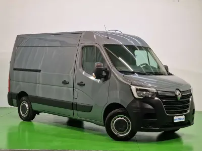 Usata Renault Master 150 CV (110 kW) 2023 Grigio Monovolume