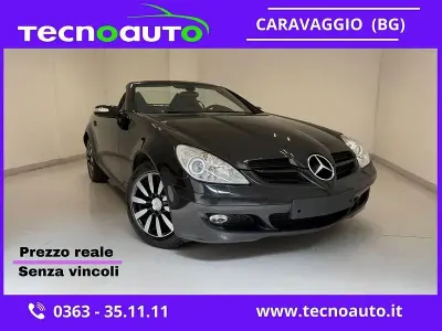 Usata Mercedes SLK280 231 CV (169 kW) 2005 Nero Cabrio