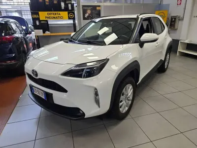 Usata Toyota Yaris Cross Active 92 CV (67 kW) 2024 Bianco SUV