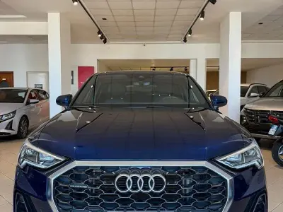 Usata Audi Q3 Business Plus 200 CV (147 kW) 2022 Blu SUV
