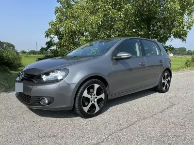 Usata VW Golf VI Edition 105 CV (77 kW) 2011 Grigio Berlina
