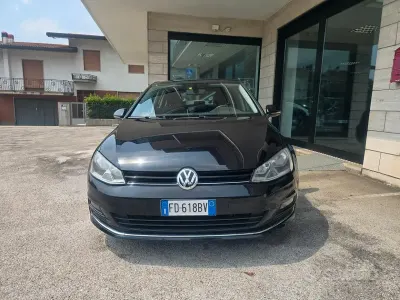 Usata VW Golf VII Highline 110 CV (80 kW) 2016 Nero Berlina