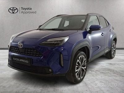 Usata Toyota Yaris Cross Lounge 130 CV (95 kW) 2024 Blu/azzurro SUV