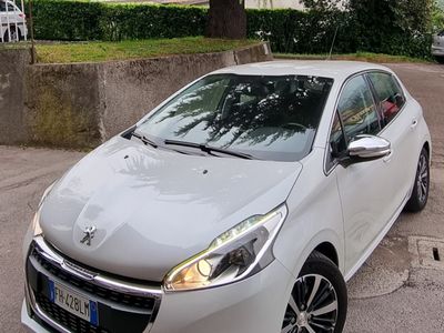 usata Peugeot 208 1.4 VTi 95 CV 5p. Allure