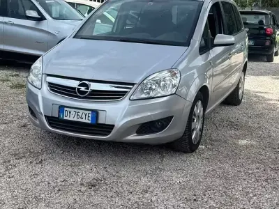 Brugt Opel Zafira Cosmo 150 HK (110 kW) 2009 Grå MPV