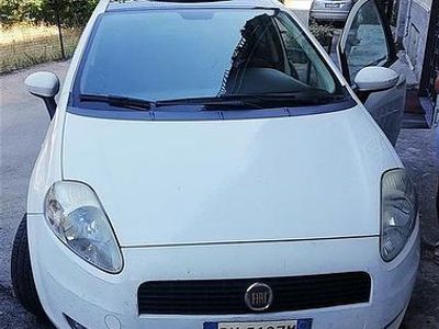 Usata Fiat Grande Punto 90 CV (66 kW) 2009 Utilitaria