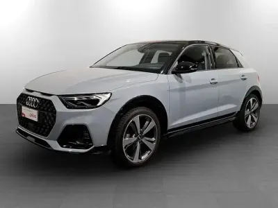 Usata Audi A1 Ambiente 110 CV (80 kW) 2022 Grigio freccia SUV
