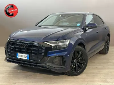 Usata Audi Q8 S-Line 286 CV (210 kW) 2022 Blu/azzurro SUV
