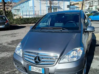 Usata Mercedes A200 140 CV (102 kW) 2009 Grigio Berlina